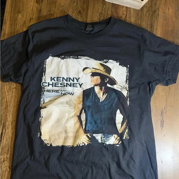 2022 KENNY CHESNEY Here & Now Concert Tour Merch Unisex Short Sleeve T-Shirt - Picture 2 of 7